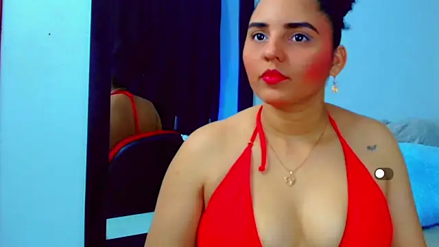 Snapshot of Sol__Latina chatting on 06.07.26 Sol Latina online show from 06.07.26