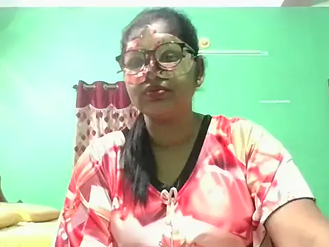 Snapshot of Kavya17 chatting on 06.27.26 Kavya17 online show from 06.27.26