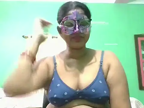 Snapshot of Kavya17 chatting on 06.30.26 Kavya17 online show from 06.30.26
