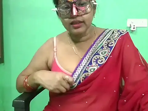 Snapshot of Kavya17 chatting on 07.20.26 Kavya17 online show from 07.20.26
