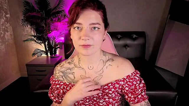 Nikki Gringer online show from 06.08.26