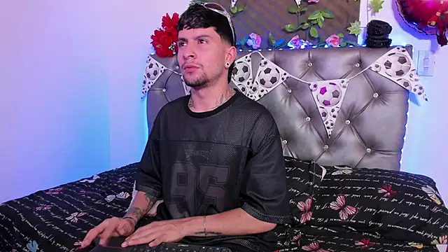 StefanoBigCock online show from 06.30.26