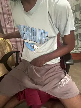 Snapshot of Inuchethi chatting on 12.13.24 Inuchethi online show from 12.13.24