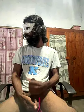 Snapshot of Inuchethi chatting on 11.24.25 Inuchethi online show from 11.24.25