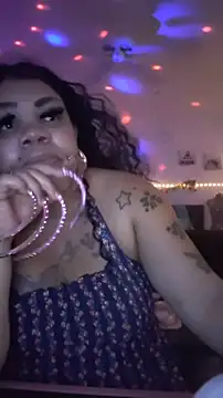 Snapshot of NailGoddessnow chatting on 10.13.25 NailGoddessnow online show from 10.13.25