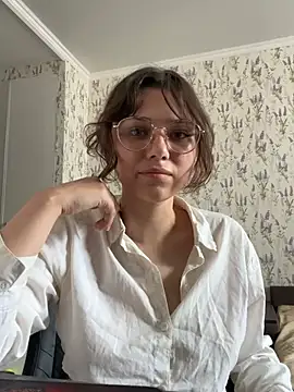 Yuna Gasai online show from 05.19.26