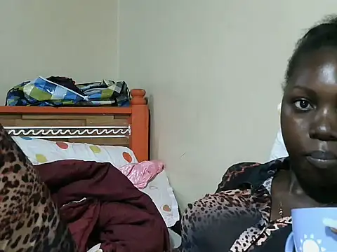 cute Aleesh online show from 06.24.26