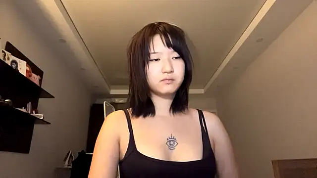 Snapshot of neonami chatting on 07.07.26 neonami online show from 07.07.26