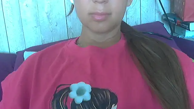 Snapshot of Bella--White chatting on 06.15.26 Bella--White online show from 06.15.26