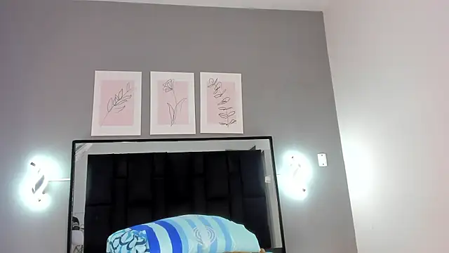 zoe curvyy online show from 06.13.26