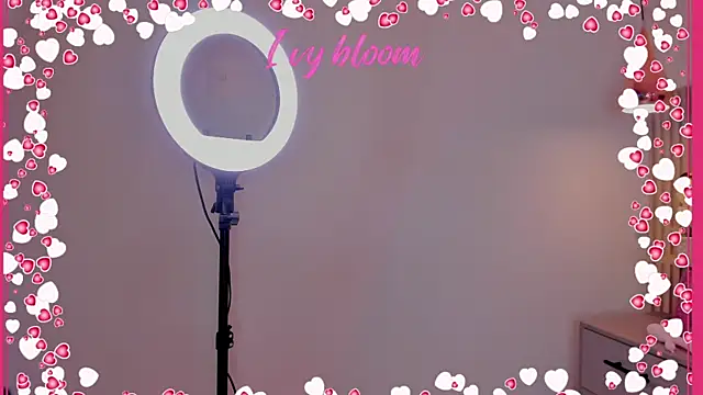 Ivybloom  online show from 06.05.26