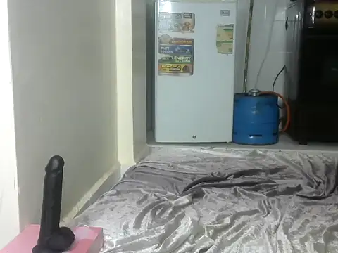 petite lexiiivv online show from 06.04.26