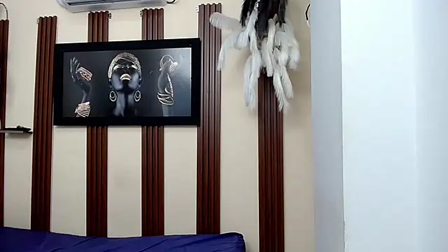 skinnykattylush19 online show from 06.12.26