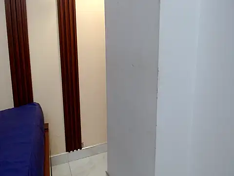 skinnykattylush19 online show from 06.18.26