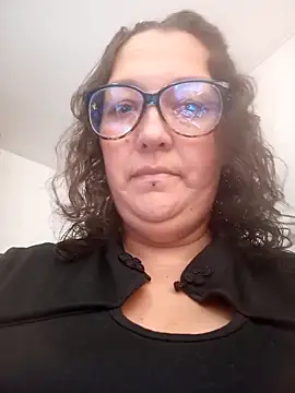 -Saraqueen-- online show from 05.20.26