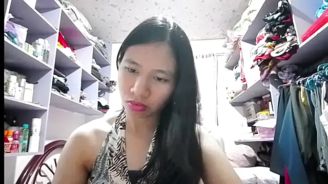 JoyeAmesbury online show from 06.28.26