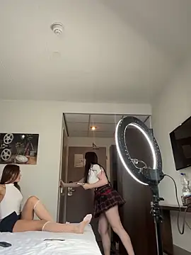 DoloresXO online show from 06.08.26