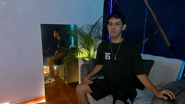 sexy hairy1 online show from 07.06.26