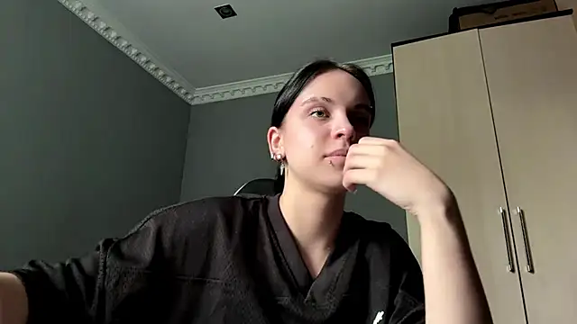 Snapshot of illiebilish chatting on 06.11.26 illiebilish online show from 06.11.26