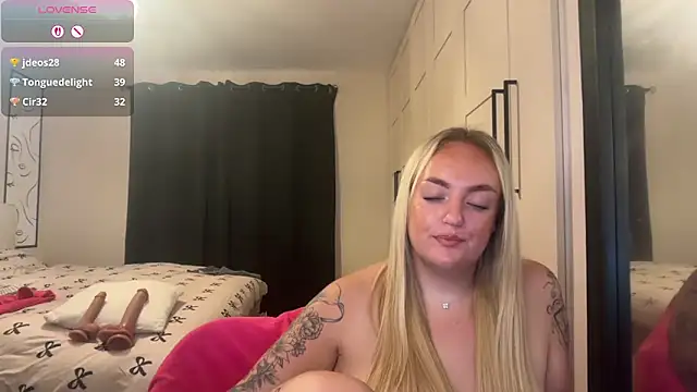 CurvyWetWife online show from 07.02.26