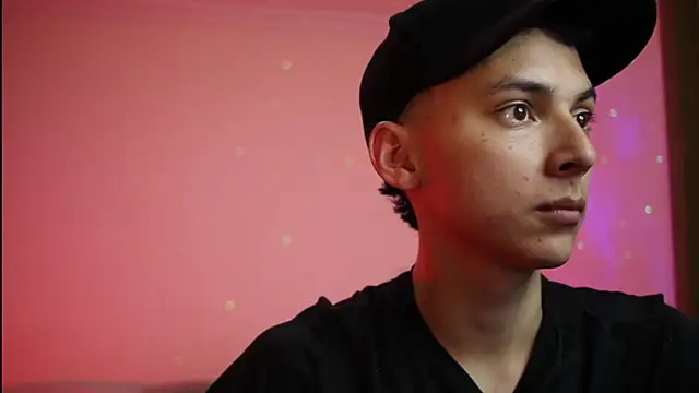 Snapshot of archi_love chatting on 02.06.26 archi love online show from 02.06.26