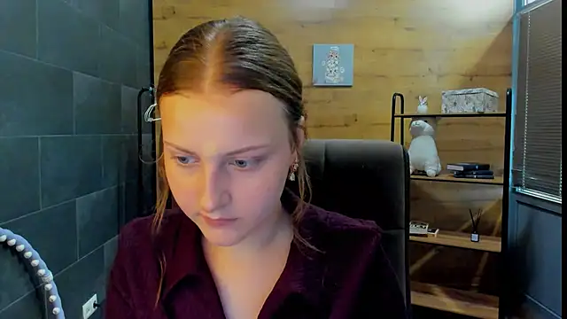 LauraaJohnson online show from 05.20.26