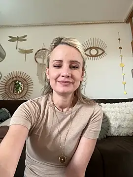 Lilygreen1 online show from 05.19.26