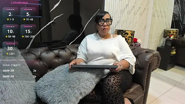 OliviaWilliamm online show from 06.03.26