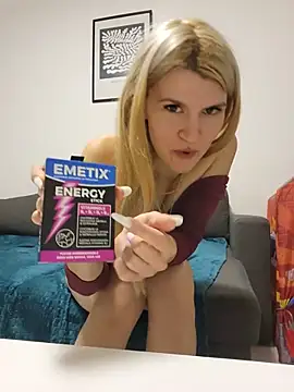 HotBlondie69 online show from 07.20.26