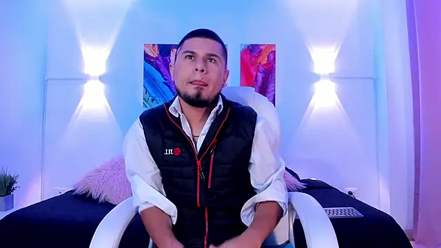 Snapshot of dominikvega chatting on 06.11.26 dominikvega online show from 06.11.26