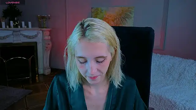 Elen  Moore online show from 06.25.26