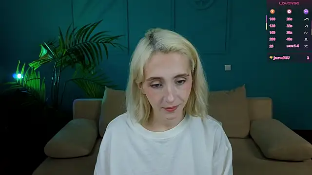 Elen  Moore online show from 07.04.26