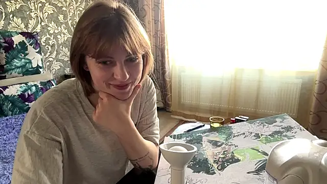 ShonnaTweddle online show from 07.04.26