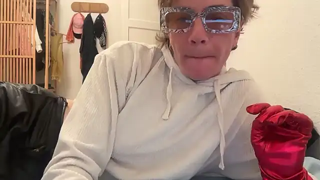 CherCharlie online show from 05.19.26
