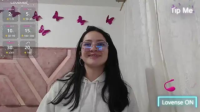 Snapshot of Angel-Hott_ chatting on 05.27.26 Angel-Hott online show from 05.27.26