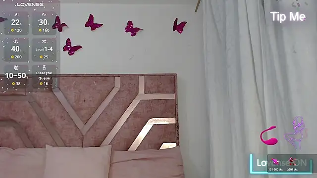 Snapshot of Angel-Hott_ chatting on 06.14.26 Angel-Hott online show from 06.14.26