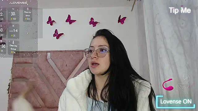 Snapshot of Angel-Hott_ chatting on 06.23.26 Angel-Hott online show from 06.23.26
