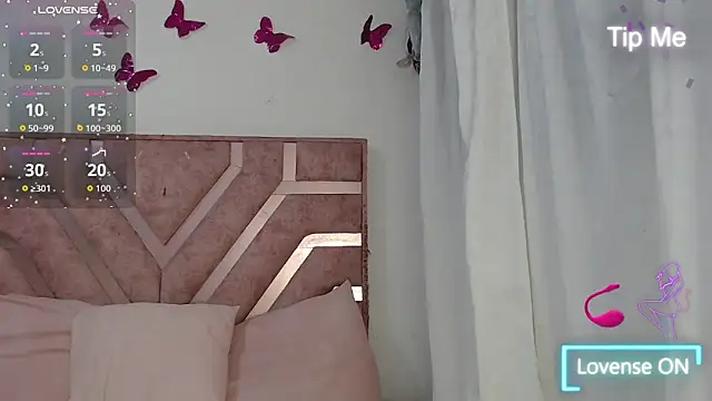 Snapshot of Angel-Hott_ chatting on 06.27.26 Angel-Hott online show from 06.27.26