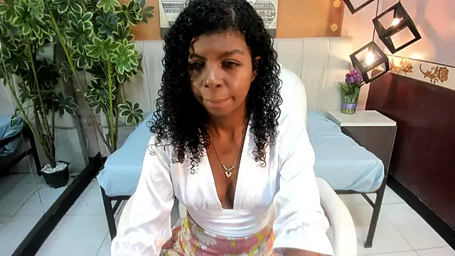 XtinaRave online show from 06.05.26