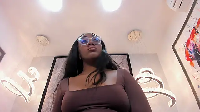 ZoeBrowns online show from 06.08.26
