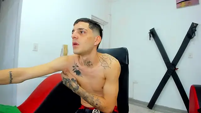 boy max latin online show from 06.07.26