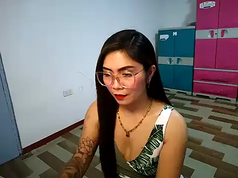 Snapshot of Sexynica chatting on 06.19.26 Sexynica online show from 06.19.26