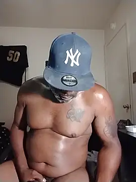 Snapshot of Tremainebigg chatting on 06.13.26 Tremainebigg online show from 06.13.26