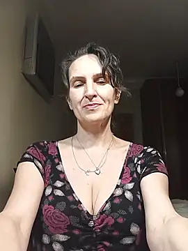 Snapshot of Alene_Lorrie chatting on 06.08.26 Alene Lorrie online show from 06.08.26