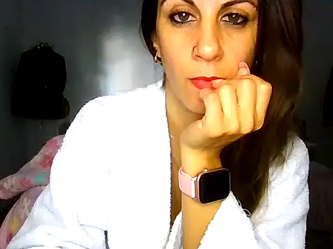 lujancita8 online show from 05.21.26