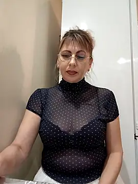Kitty-MEOWW online show from 06.04.26