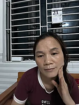 Lye lovely online show from 05.21.26