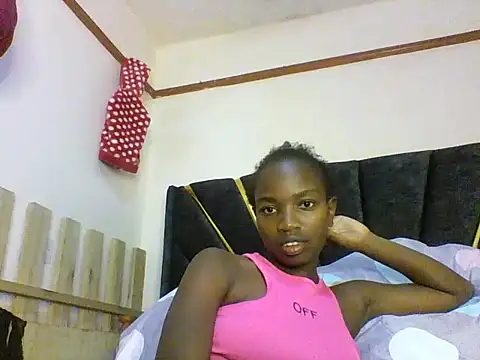 Snapshot of aliana082169 chatting on 06.01.26 aliana082169 online show from 06.01.26