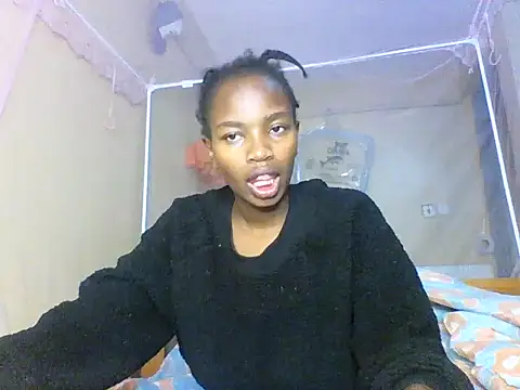 Snapshot of aliana082169 chatting on 06.25.26 aliana082169 online show from 06.25.26