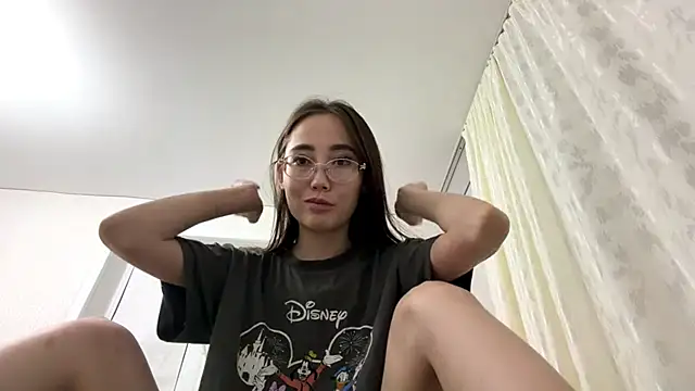 VickieTrudo online show from 07.06.26
